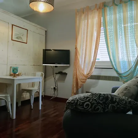 Doge Grimaldi - Davanti All'acquario - Grande Terrazza Privata - Palazzo Nobiliare Storico Daire *