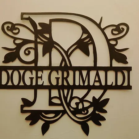 Doge Grimaldi - Davanti All'acquario - Grande Terrazza Privata - Palazzo Nobiliare Storico Janov
