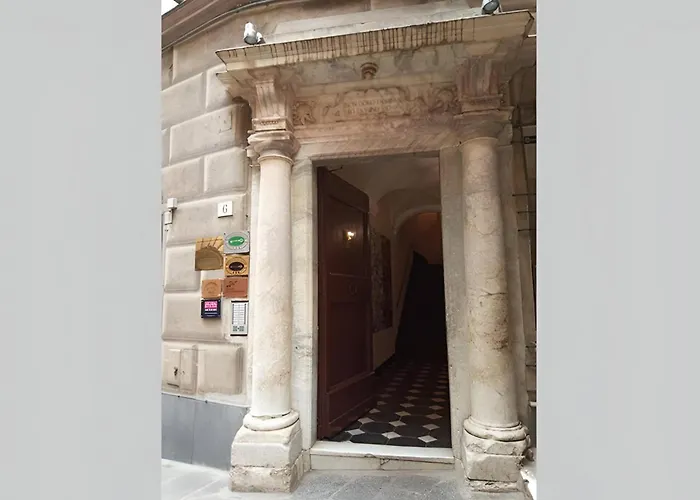 Doge Grimaldi - Davanti All'acquario - Grande Terrazza Privata - Palazzo Nobiliare Storico Cenova