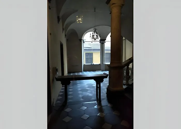 Doge Grimaldi - Davanti All'acquario - Grande Terrazza Privata - Palazzo Nobiliare Storico Daire