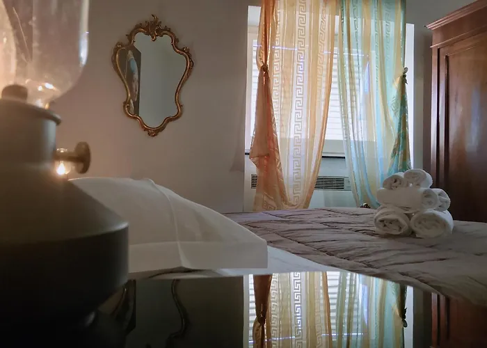 Doge Grimaldi - Davanti All'acquario - Grande Terrazza Privata - Palazzo Nobiliare Storico Cenova