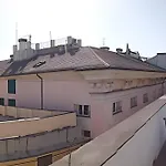 Doge Grimaldi - Davanti All'acquario - Grande Terrazza Privata - Palazzo Nobiliare Storico